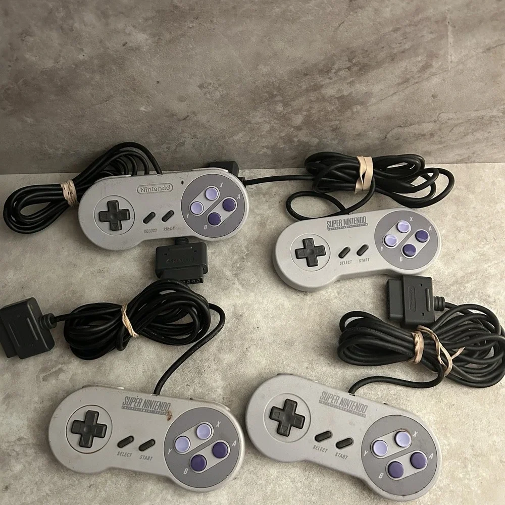Lot Of 4 Super Nintendo SNES Controllers OEM Working